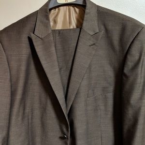Mens 2 button suit